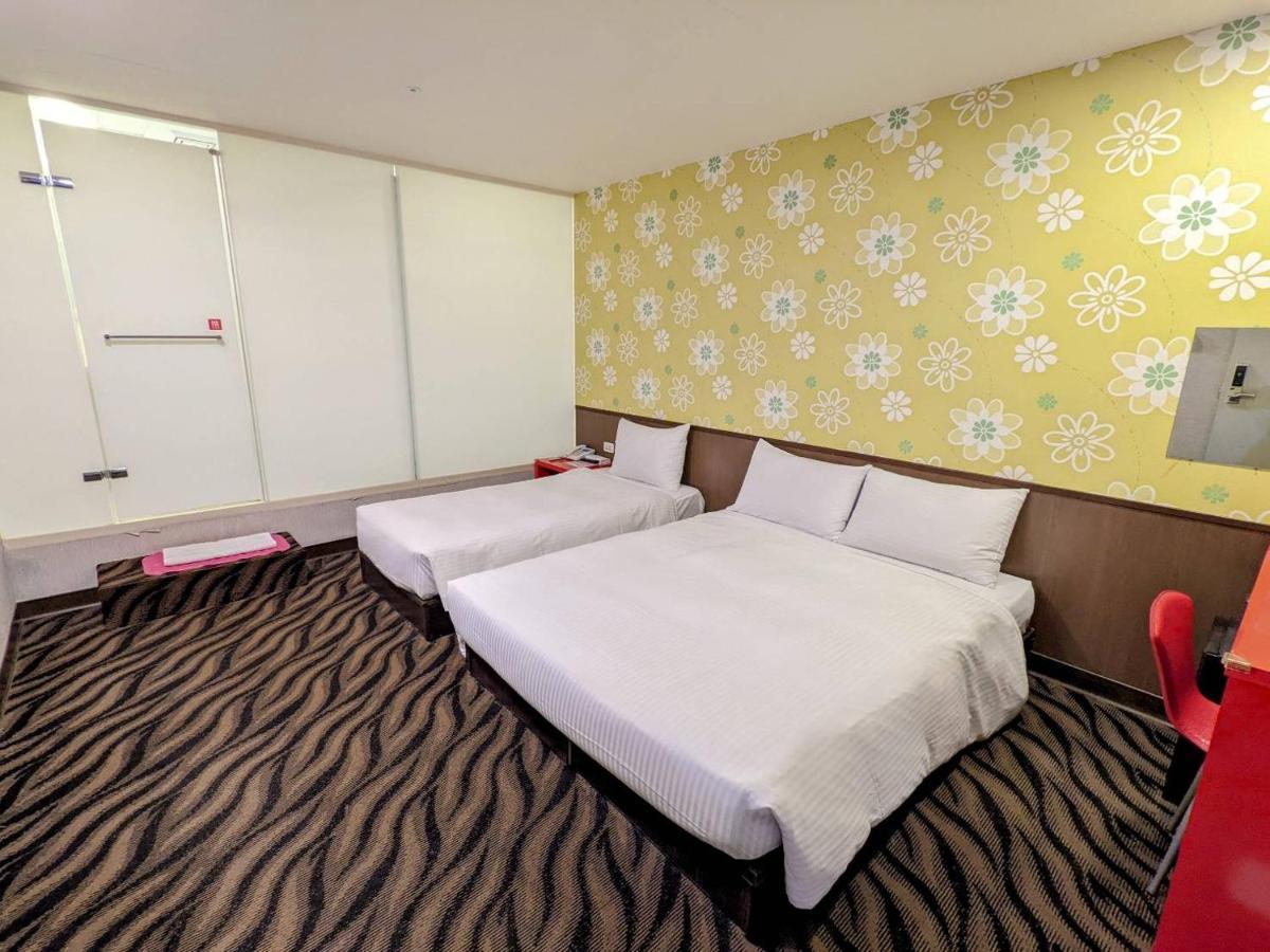 Liho Hotel Tainan Extérieur photo