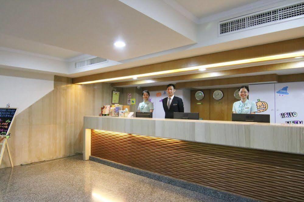 Liho Hotel Tainan Extérieur photo
